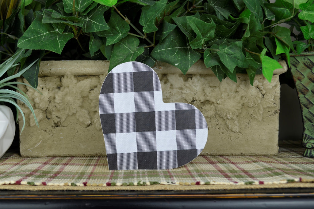 Make Your Own Buffalo Check Wood Heart- DIY Valentine's Decor
